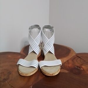 Charleston Shoe Co. Benjamin Gray & White Stripe Espadrille Wedge Sandals - 9